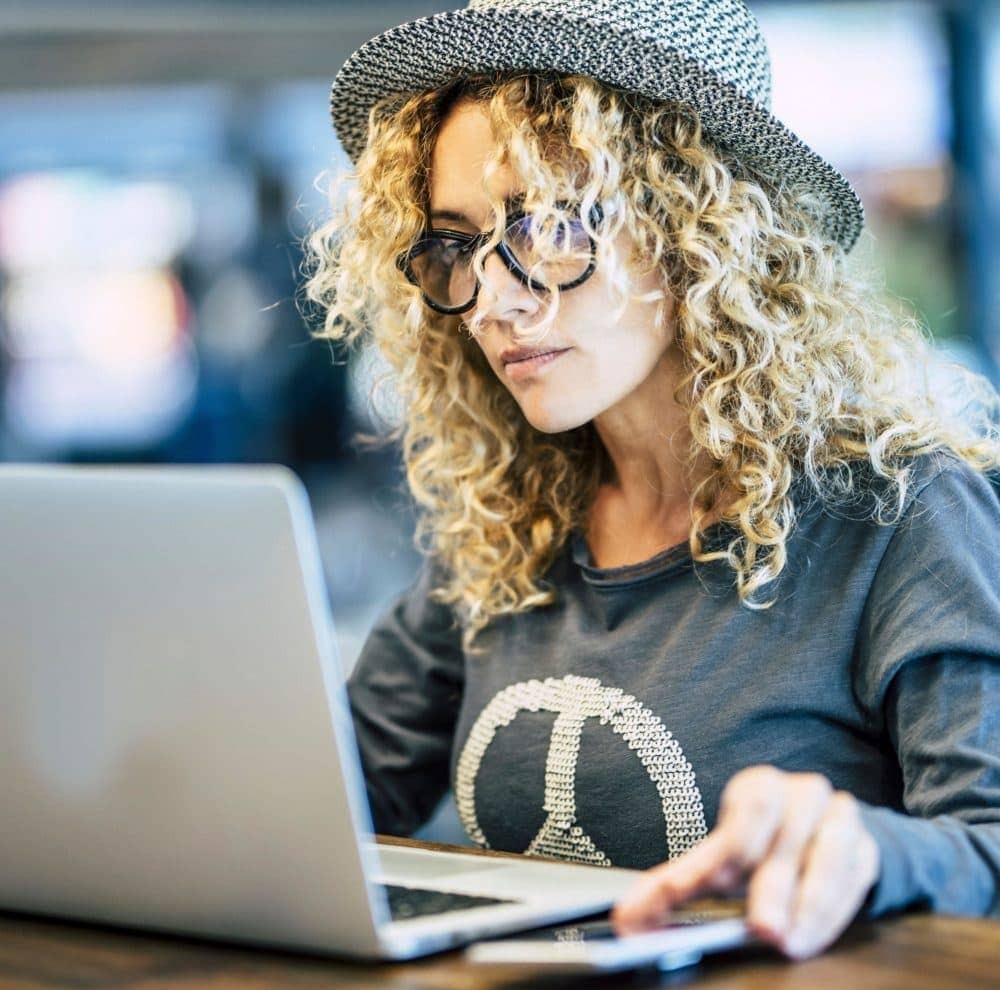 William Russell Blog - how-to-become-a-digital-nomad-and-find-a-remote-job