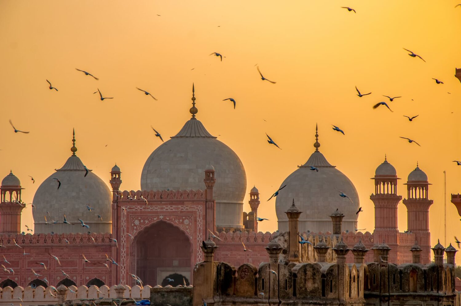 Badshahi mosque during sunset