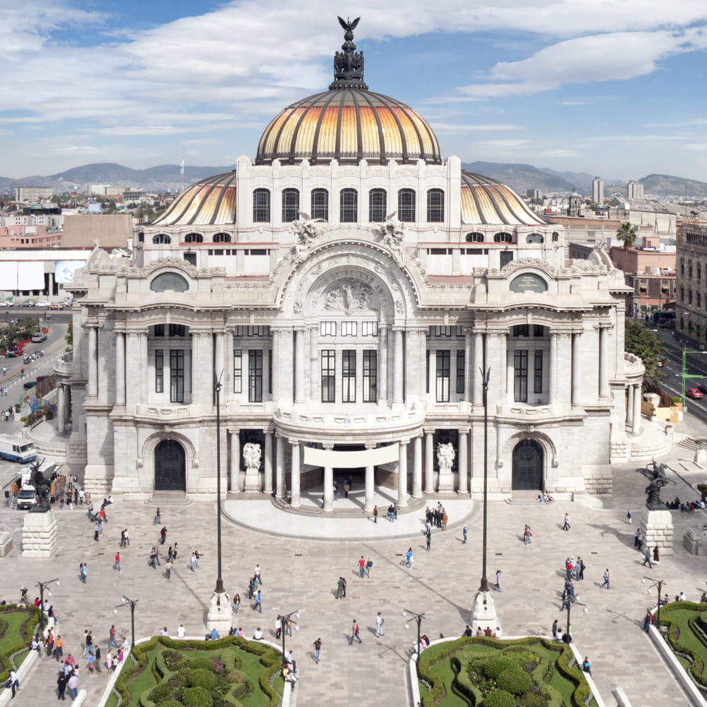 William Russell blog - Living in Mexico an Expat Guide to Moving to Mexico - Palace of Fine Arts, Mexico City