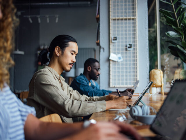 Why Are Digital Nomads Becoming Unpopular?