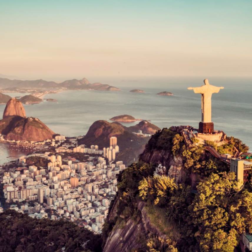 William Russell Blog - Moving to Brazil as an expat banner - Rio di jenaro statue